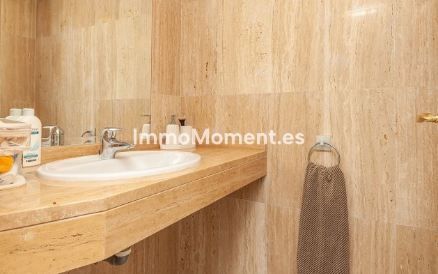 Resale - Apartment - Marbella - Elviria