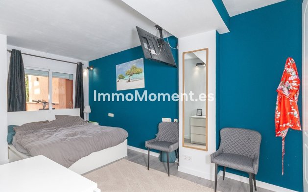 Resale - Apartment - Marbella - Elviria