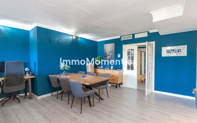 Resale - Apartment - Marbella - Elviria