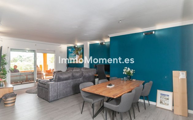 Resale - Apartment - Marbella - Elviria