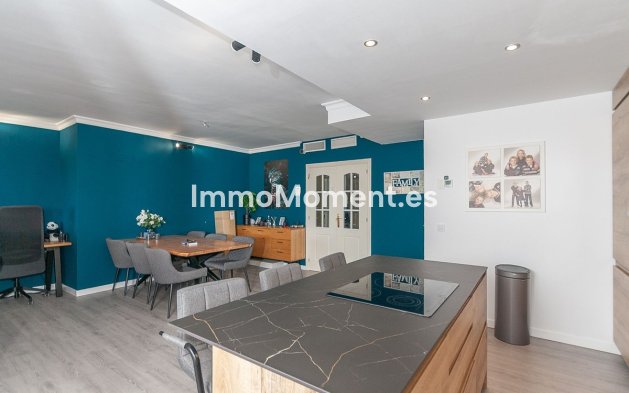 Resale - Apartment - Marbella - Elviria