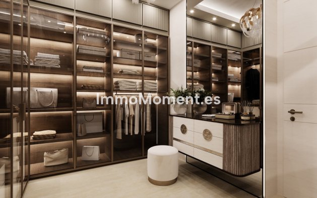Resale - Detached villa - Marbella - Altos de los Monteros