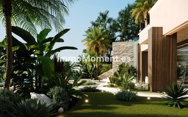 Resale - Detached villa - Marbella - Altos de los Monteros