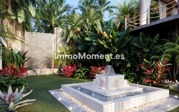 Resale - Detached villa - Marbella - Altos de los Monteros