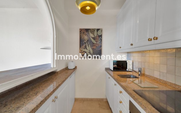 Revente - Appartement - Estepona  - Estepona Centro