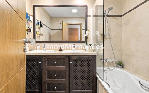 Resale - Apartment - Benalmadena - Benalmadena Centro