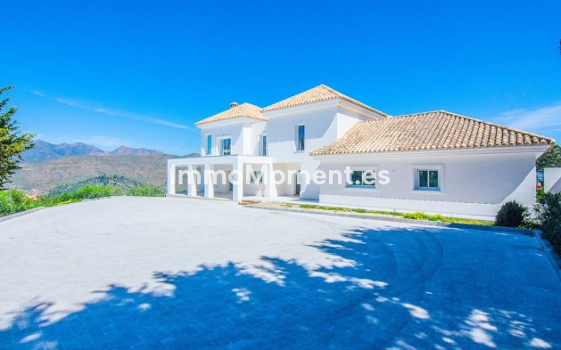 Wiederverkauf - Freistehende Villa - Marbella - La Mairena