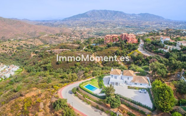 Wiederverkauf - Freistehende Villa - Marbella - La Mairena