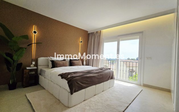 Revente - Appartement - Marbella - Nueva Andalucía