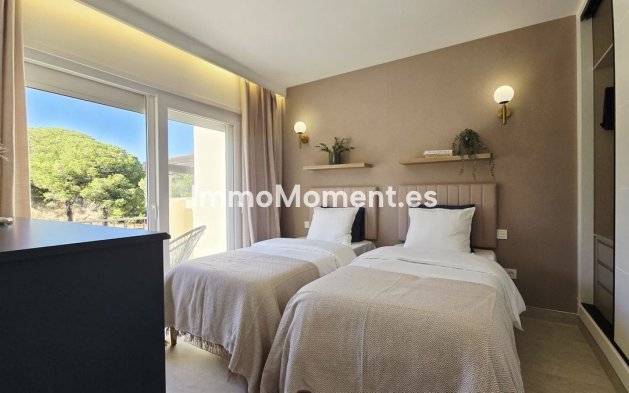 Revente - Appartement - Marbella - Nueva Andalucía
