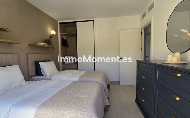 Revente - Appartement - Marbella - Nueva Andalucía
