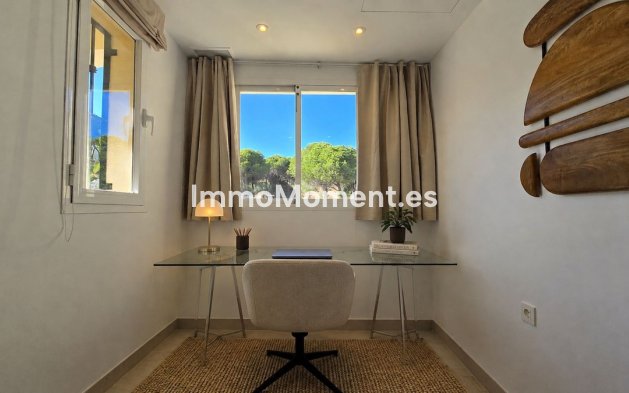 Revente - Appartement - Marbella - Nueva Andalucía