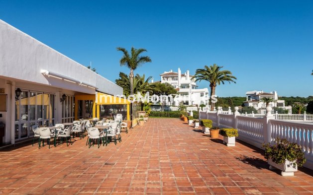 Wiederverkauf - Wohnung - Marbella - Elviria