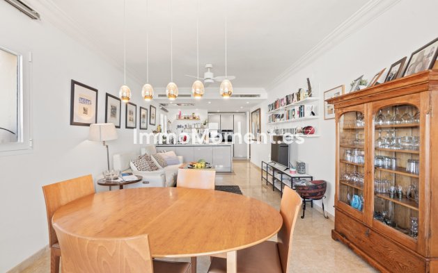Reventa - Apartamento - Estepona  - Estepona Centro