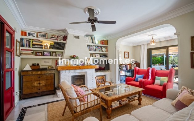 Wiederverkauf - Freistehende Villa - Marbella - Marbella Centro