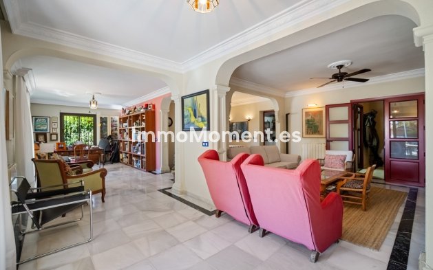 Wiederverkauf - Freistehende Villa - Marbella - Marbella Centro