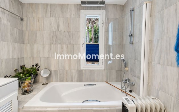 Resale - Apartment - Marbella - La Mairena