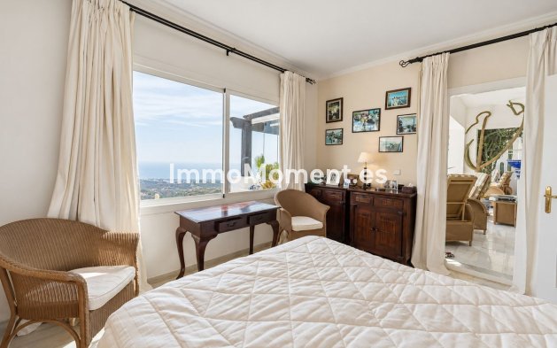 Resale - Apartment - Marbella - La Mairena