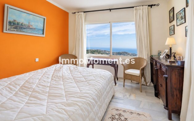 Resale - Apartment - Marbella - La Mairena