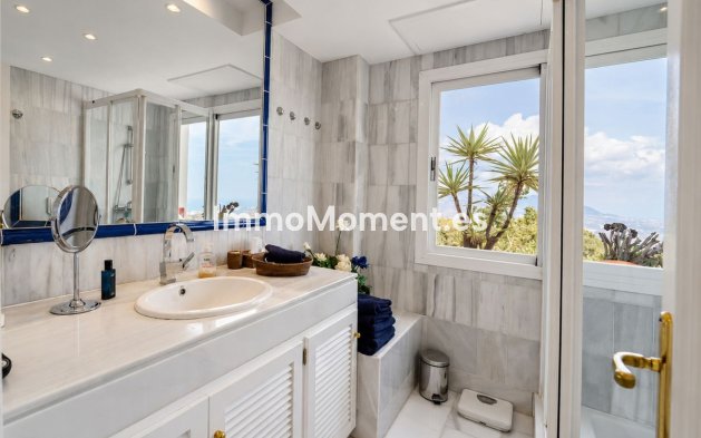 Resale - Apartment - Marbella - La Mairena