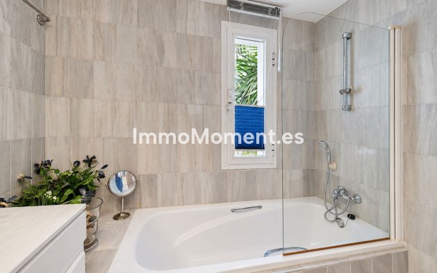 Resale - Apartment - Marbella - La Mairena