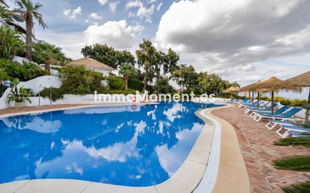 Resale - Apartment - Marbella - La Mairena