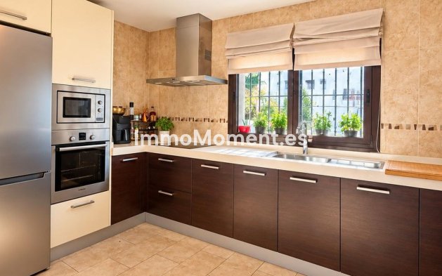 Revente - Maison mitoyenne - Estepona  - Estepona Centro