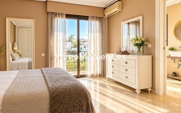 Revente - Maison mitoyenne - Estepona  - Estepona Centro