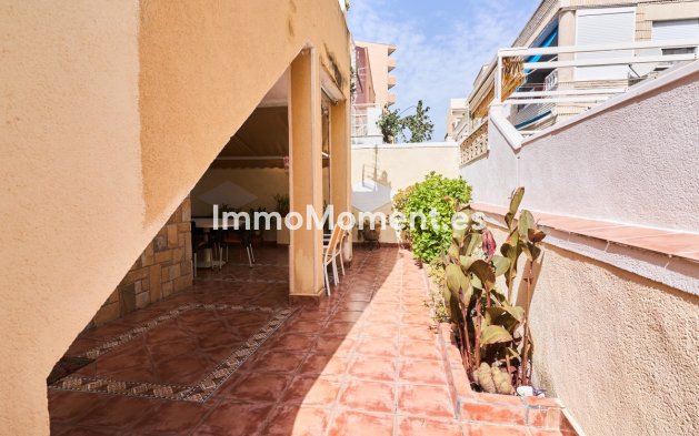 Wiederverkauf - Freistehende Villa - Torrevieja - La Mata