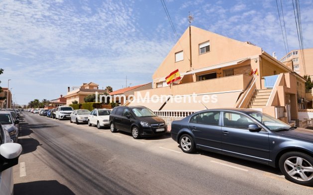 Wiederverkauf - Freistehende Villa - Torrevieja - La Mata