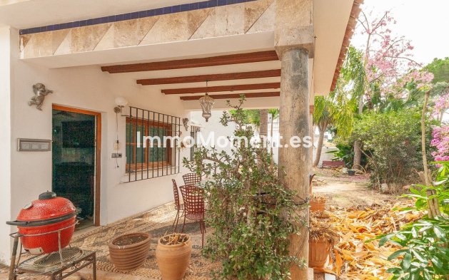 Resale - Detached villa - Marbella - Elviria
