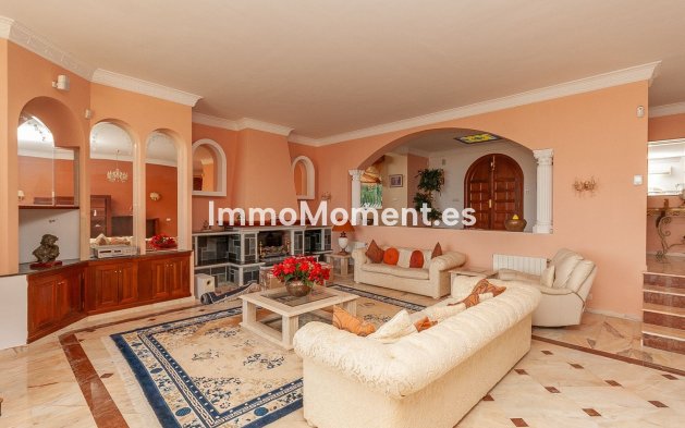 Resale - Detached villa - Marbella - La Mairena