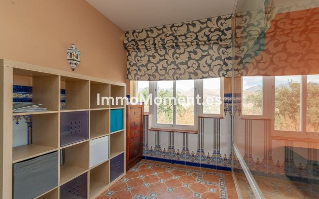 Resale - Detached villa - Marbella - La Mairena