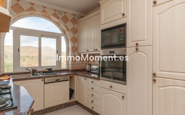 Resale - Detached villa - Marbella - La Mairena