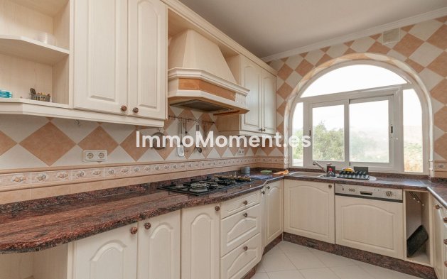 Resale - Detached villa - Marbella - La Mairena