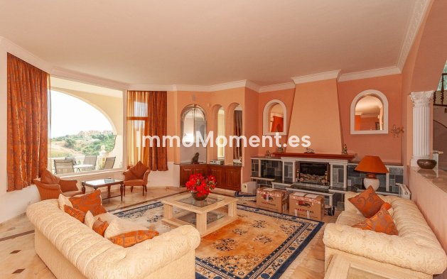 Resale - Detached villa - Marbella - La Mairena