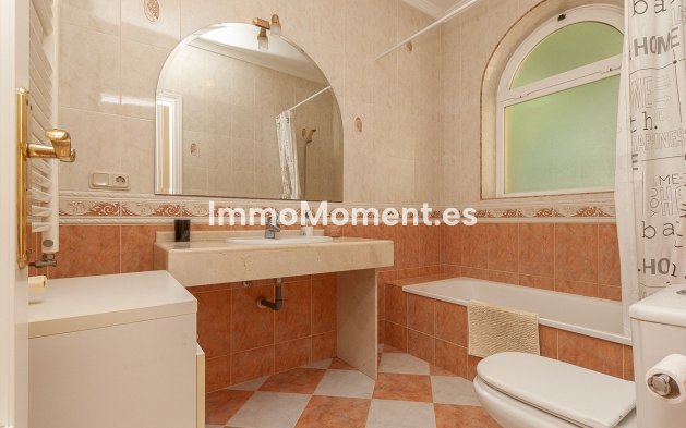 Resale - Detached villa - Marbella - La Mairena