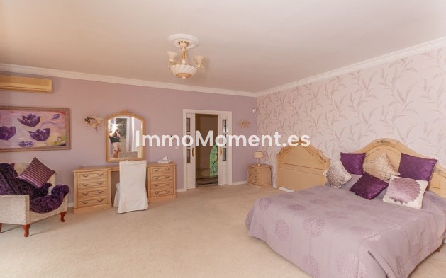 Resale - Detached villa - Marbella - La Mairena