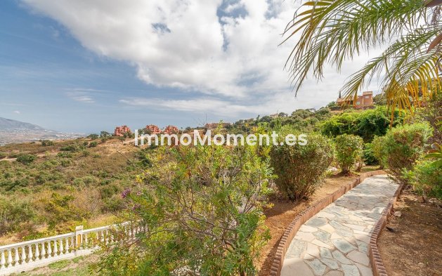 Resale - Detached villa - Marbella - La Mairena