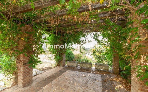 Resale - Detached villa - Marbella - La Mairena