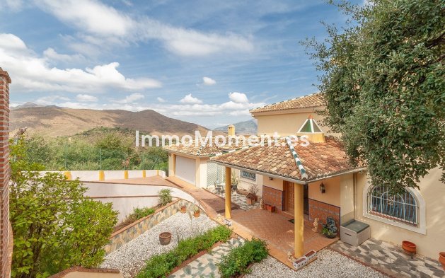 Resale - Detached villa - Marbella - La Mairena