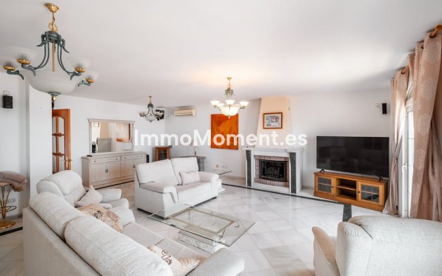 Resale - Detached villa - Benalmadena - Benalmadena Centro