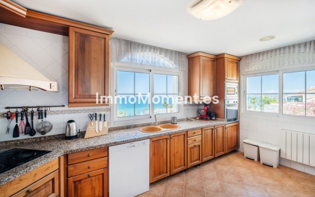Resale - Detached villa - Benalmadena - Benalmadena Centro