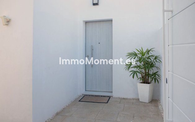 Bestaande woning - Vrijstaande villa - Estepona  - New Golden Mile