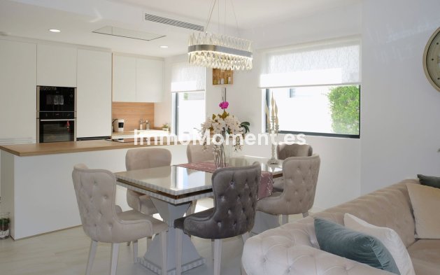 Bestaande woning - Vrijstaande villa - Estepona  - New Golden Mile