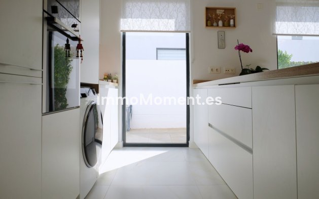 Bestaande woning - Vrijstaande villa - Estepona  - New Golden Mile