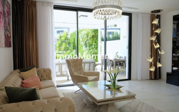 Bestaande woning - Vrijstaande villa - Estepona  - New Golden Mile
