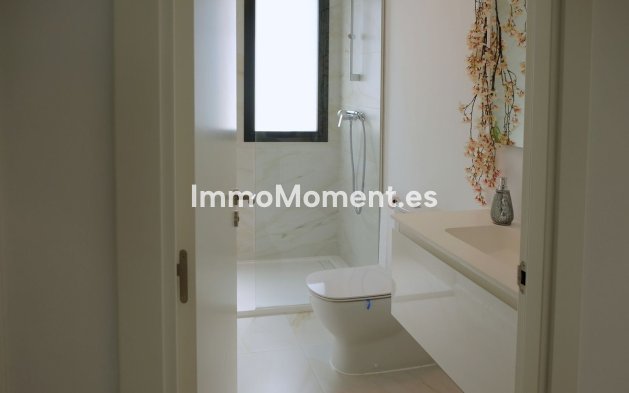 Bestaande woning - Vrijstaande villa - Estepona  - New Golden Mile