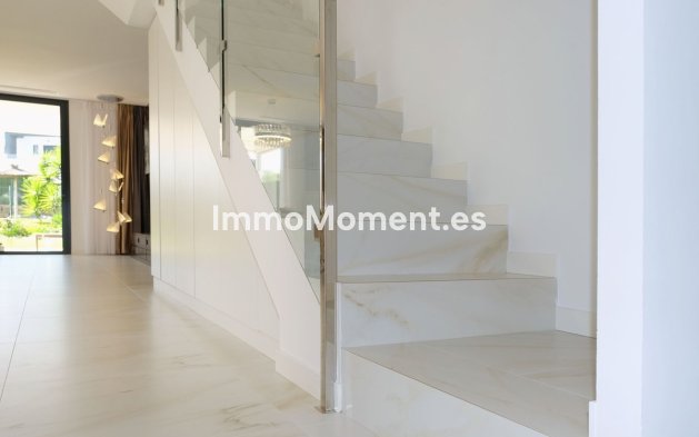 Bestaande woning - Vrijstaande villa - Estepona  - New Golden Mile