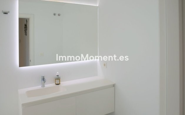Bestaande woning - Vrijstaande villa - Estepona  - New Golden Mile